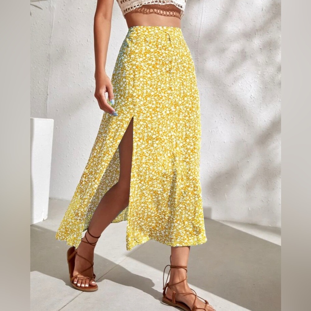 Shein Vcay Ditsy Floral Split Thigh Skirt
